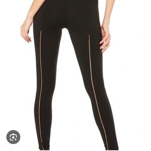 Alo Yoga Dash Legging • Black